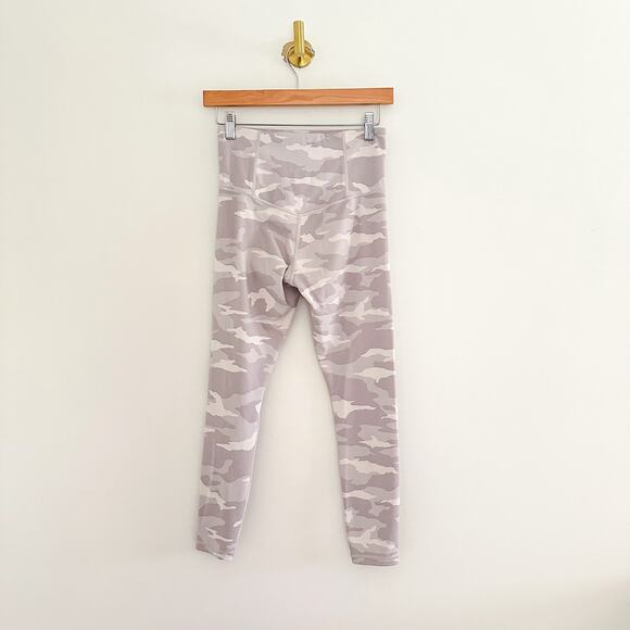 Athleta Elation 7/8 Tight Pull On Camo Print Activewear Leggings Gray XS - Picture 11 of 11